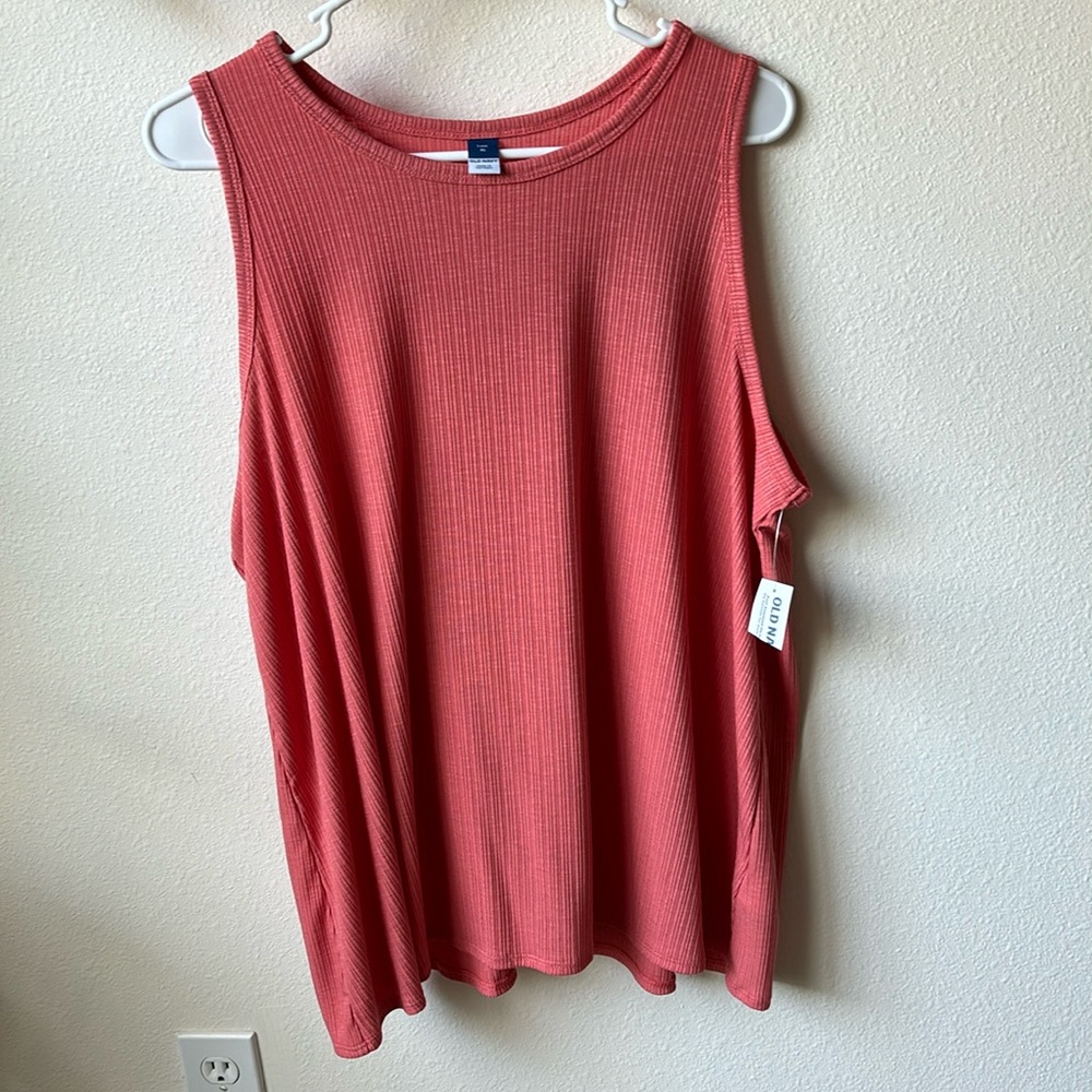 Old Navy ribbed tank top
